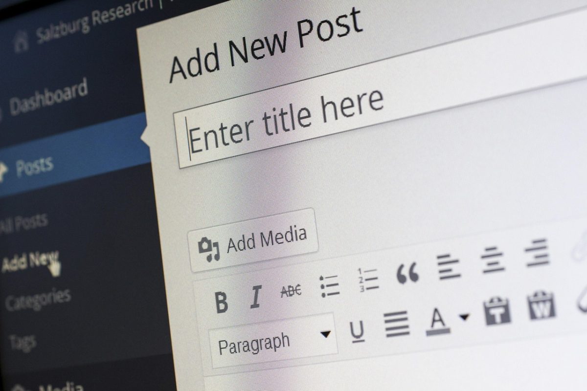 Podesavanje naziva sajta, linkova i kategorija za uredan WordPress pocetak